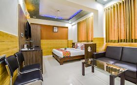 Fabhotel Kohinoor Plaza
